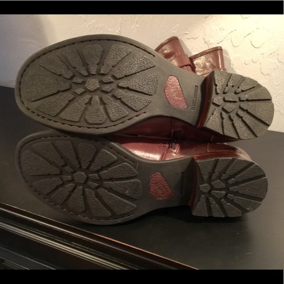 Born brown leather boots - Picture 6 of 8